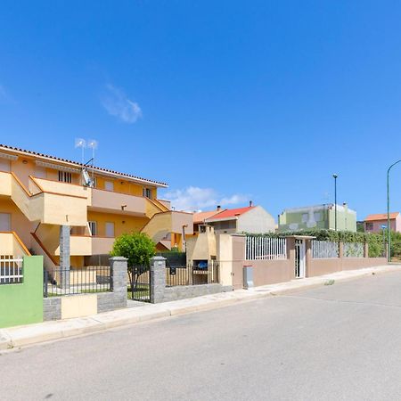 Oasy2 Lägenhet Villasimius Exteriör bild